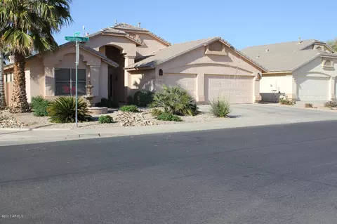 1102 E Constitution Dr, Gilbert, AZ 85296 photo 1
