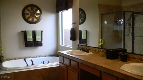 2464 E Lodgepole Dr, Gilbert, AZ 85298 photo 9