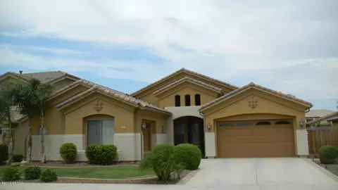 2464 E Lodgepole Dr, Gilbert, AZ 85298 photo 1