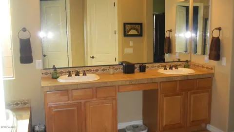 2464 E Lodgepole Dr, Gilbert, AZ 85298 photo 8