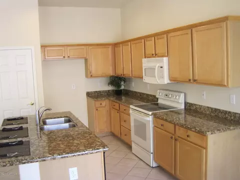 25407 N Hackberry Dr, Phoenix, AZ 85083 photo 1