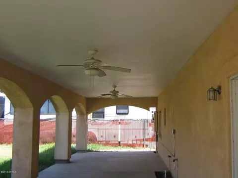 6122 W Mitchell Dr, Phoenix, AZ 85033 photo 4