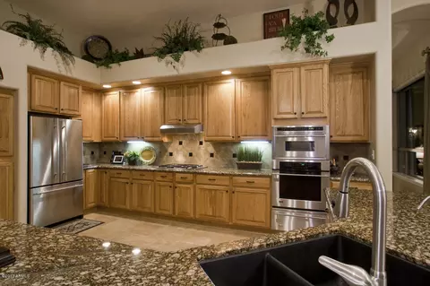 14037 S 8th St, Phoenix, AZ 85048 photo 2