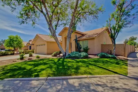 326 S Bronco Ln, Gilbert, AZ 85233 photo 3