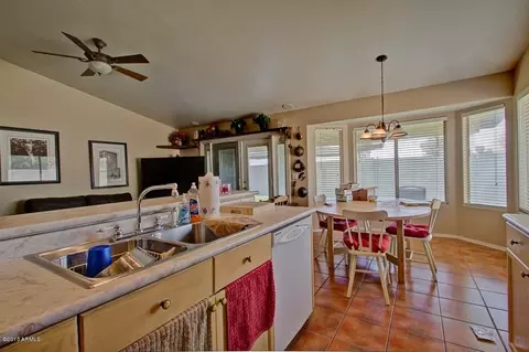 326 S Bronco Ln, Gilbert, AZ 85233 photo 11