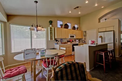 326 S Bronco Ln, Gilbert, AZ 85233 photo 9