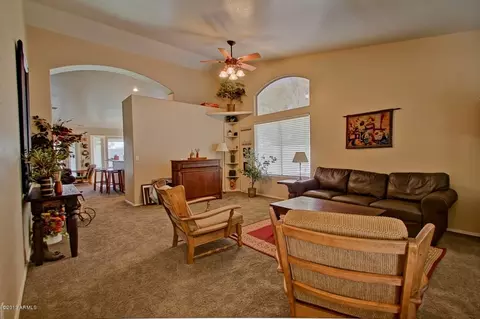 326 S Bronco Ln, Gilbert, AZ 85233 photo 4