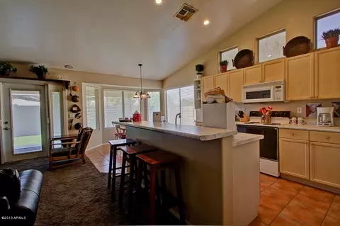 326 S Bronco Ln, Gilbert, AZ 85233 photo 8