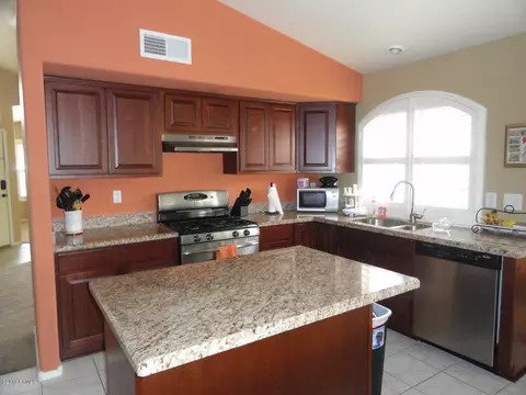3933 E Douglas Loop, Gilbert, AZ 85234 photo 7