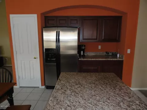 3933 E Douglas Loop, Gilbert, AZ 85234 photo 8