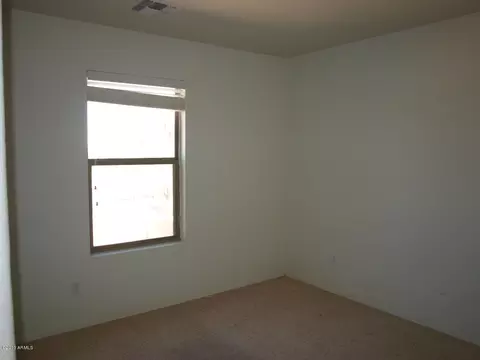 504 E Beth Dr, Phoenix, AZ 85042 photo 5