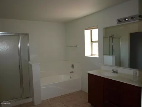504 E Beth Dr, Phoenix, AZ 85042 photo 1