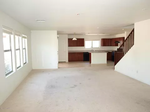 504 E Beth Dr, Phoenix, AZ 85042 photo 9