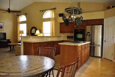 1351 E Desert Flower Ln E, Phoenix, AZ 85048 photo 7