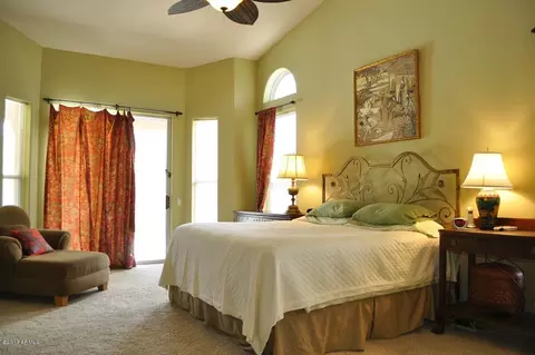 1351 E Desert Flower Ln E, Phoenix, AZ 85048 photo 12
