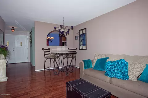 422 E Carter Dr, Tempe, AZ 85282 photo 5