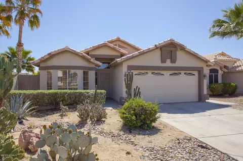 677 E Gary Dr, Chandler, AZ 85225 photo 1
