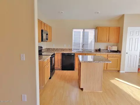 1409 E Cathedral Rock Dr, Phoenix, AZ 85048 photo 2