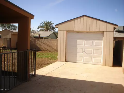 7628 W Earll Dr, Phoenix, AZ 85033 photo 15
