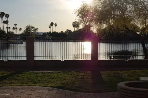 2334 S Playa Cir, Mesa, AZ 85202 photo 6