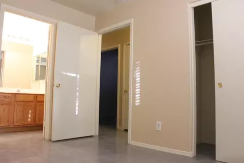 4822 S 35th Dr, Phoenix, AZ 85041 photo 6