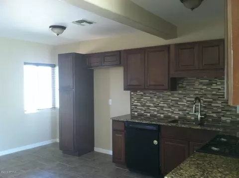 1629 E Oak St, Phoenix, AZ 85006 photo 17