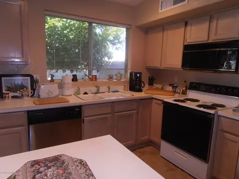 3501 E Kelton Ln, Phoenix, AZ 85032 photo 6