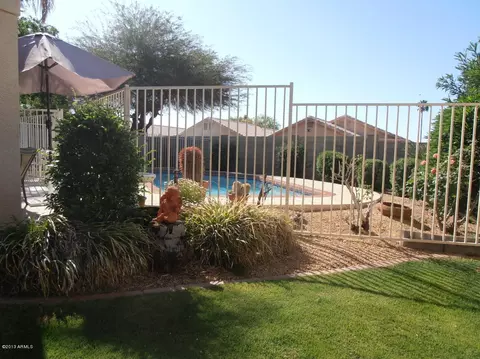 3501 E Kelton Ln, Phoenix, AZ 85032 photo 2