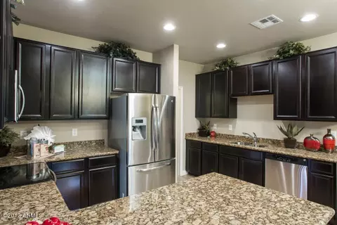 3540 E Wayland Dr, Phoenix, AZ 85040 photo 1