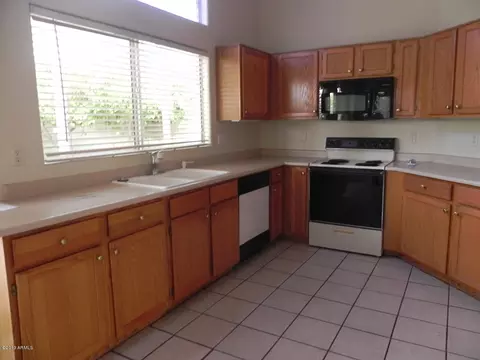 1348 E Helena Dr, Phoenix, AZ 85022 photo 6