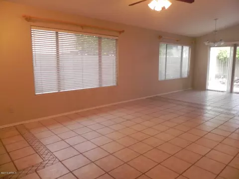 1348 E Helena Dr, Phoenix, AZ 85022 photo 4