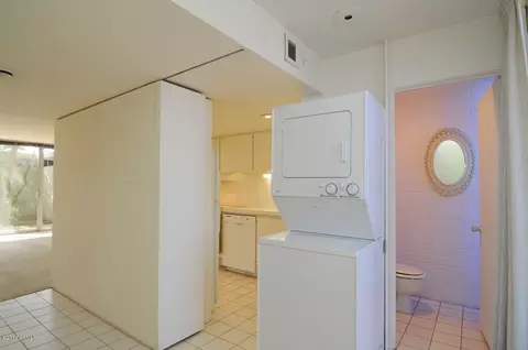 4401 N 40th St #11, Phoenix, AZ 85018 photo 14