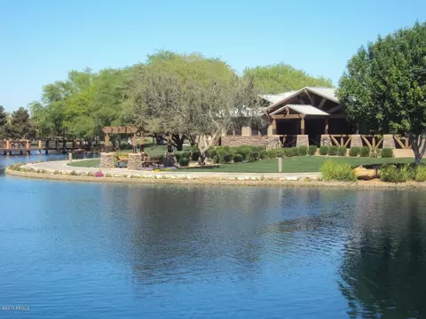 3445 S Falcon Dr, Gilbert, AZ 85297 photo 8