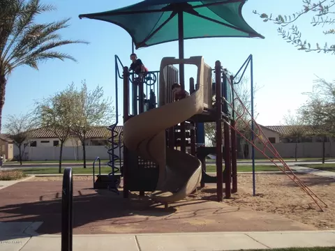 3445 S Falcon Dr, Gilbert, AZ 85297 photo 21