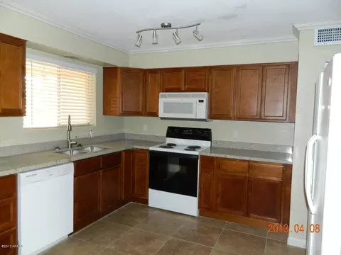 3434 E Shaw Butte Dr, Phoenix, AZ 85028 photo 12