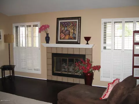 442 E Barbara Dr, Tempe, AZ 85288 photo 4