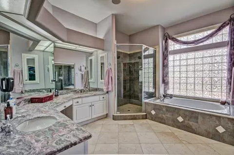 2033 E Glenn Dr, Phoenix, AZ 85020 photo 12