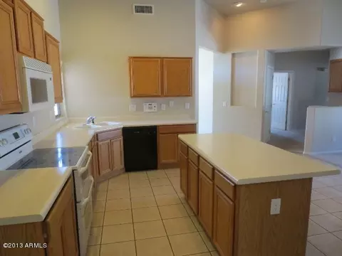 180 W Brooks St, Gilbert, AZ 85233 photo 4