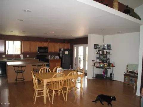 2551 E Diamond Cir, Mesa, AZ 85204 photo 4