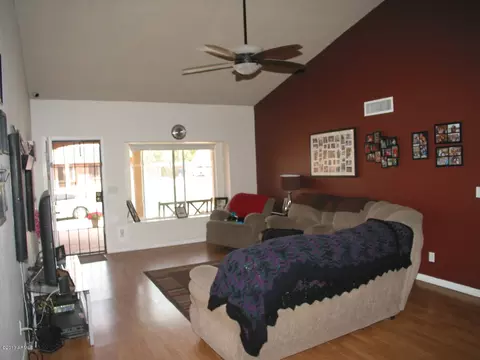 2551 E Diamond Cir, Mesa, AZ 85204 photo 2