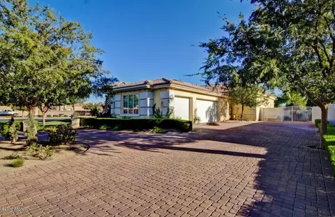 2895 E Waterman Ct, Gilbert, AZ 85297 photo 4