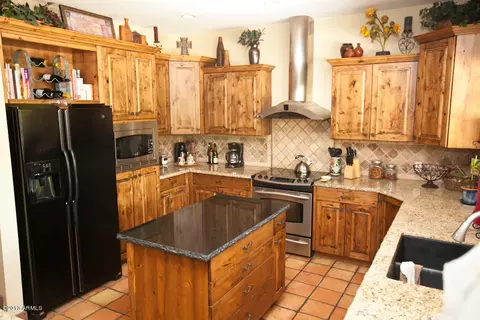 3915 E Mountain View Rd, Phoenix, AZ 85028 photo 5