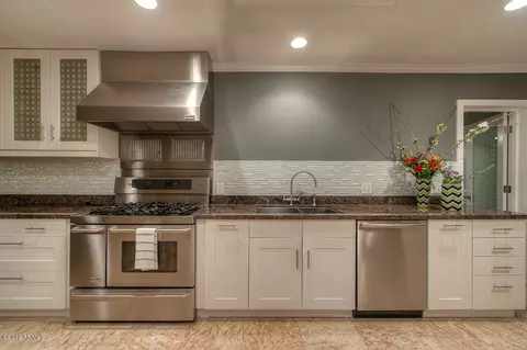 4536 E Calle Tuberia --, Phoenix, AZ 85018 photo 19