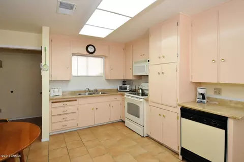 4002 N 48th Dr, Phoenix, AZ 85031 photo 6
