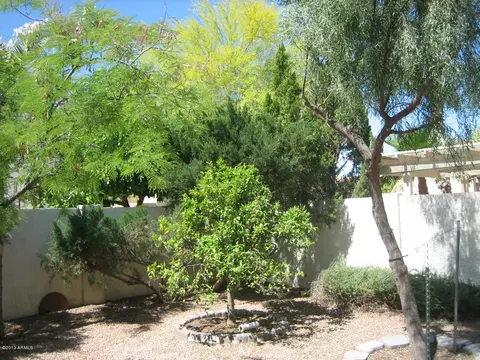 4609 E Shomi St, Phoenix, AZ 85044 photo 4