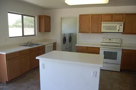3231 S Martingale Rd, Gilbert, AZ 85297 photo 7