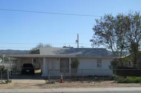 2739 E Chipman Rd, Phoenix, AZ 85040 photo 1