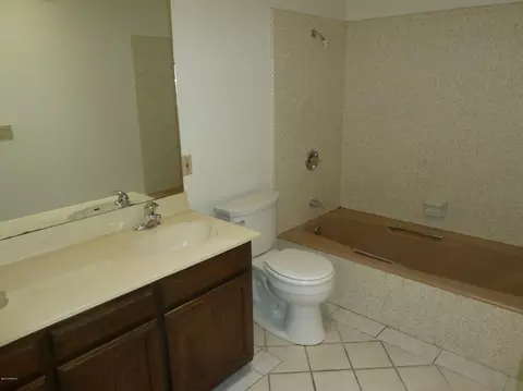 1041 E Sandpiper Dr, Tempe, AZ 85283 photo 1
