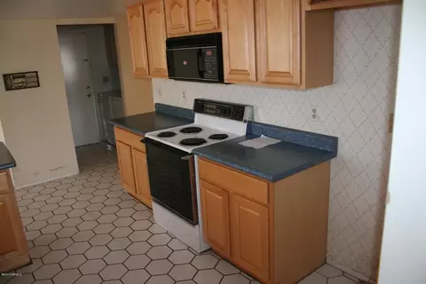 122 E Tam Oshanter Dr, Phoenix, AZ 85022 photo 6