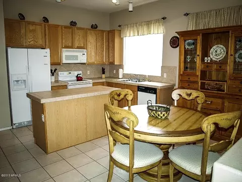 9533 E Idaho Ave, Mesa, AZ 85209 photo 3
